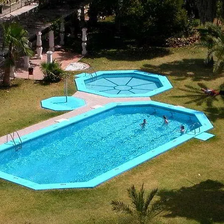 Jardines Del Gamonal Apartment Malaga